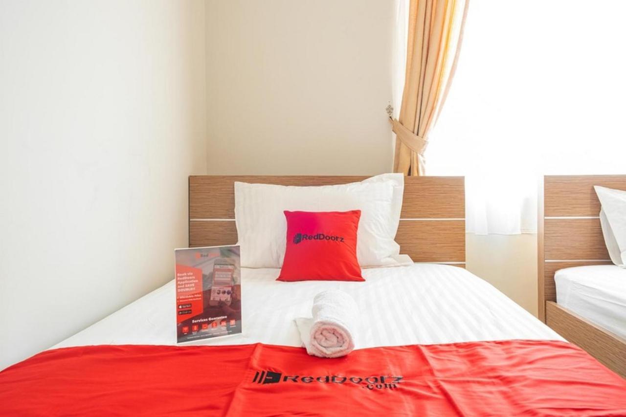 Reddoorz Near Siloam Karawaci 3 Hotel Tangerang Kültér fotó