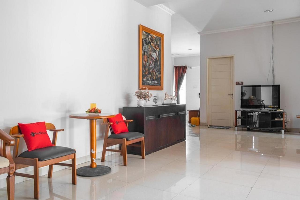 Reddoorz Near Siloam Karawaci 3 Hotel Tangerang Kültér fotó