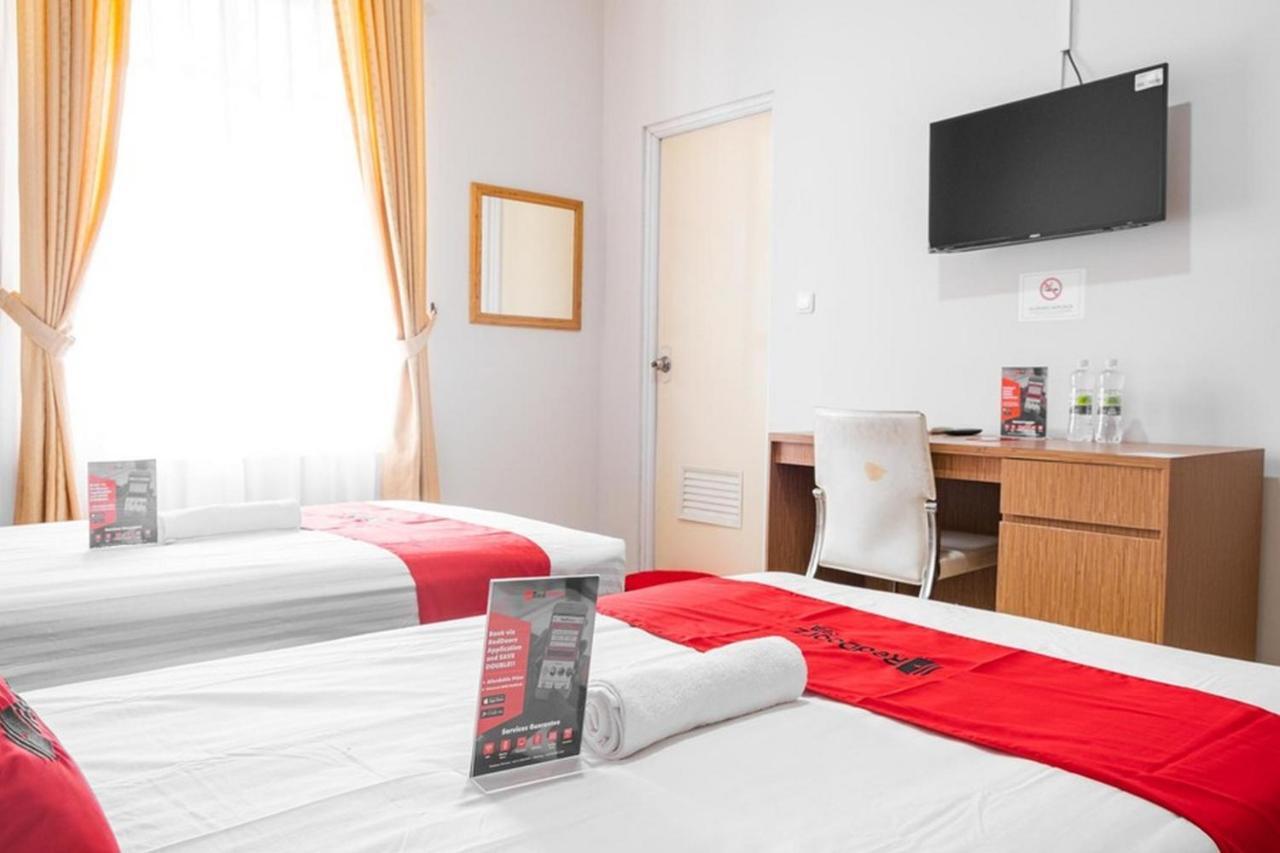 Reddoorz Near Siloam Karawaci 3 Hotel Tangerang Kültér fotó
