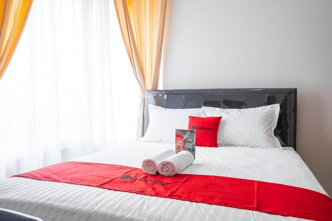 Reddoorz Near Siloam Karawaci 3 Hotel Tangerang Kültér fotó