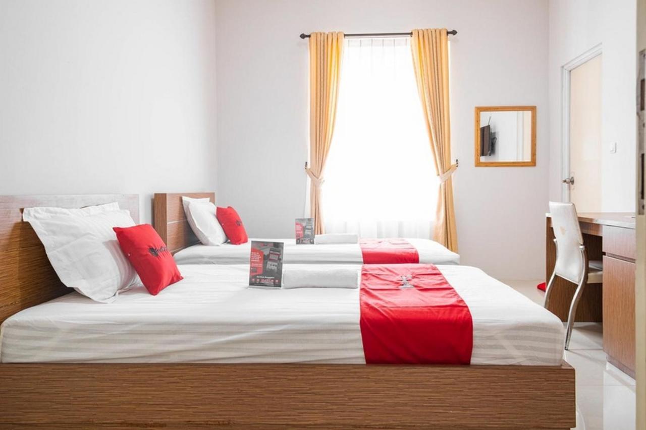Reddoorz Near Siloam Karawaci 3 Hotel Tangerang Kültér fotó