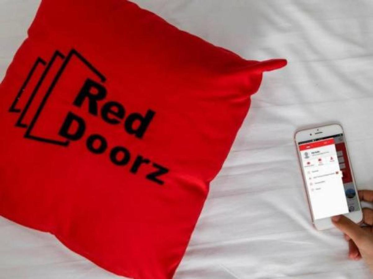 Reddoorz Near Siloam Karawaci 3 Hotel Tangerang Kültér fotó